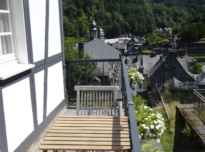 Stachelburg Appartement Montjoie